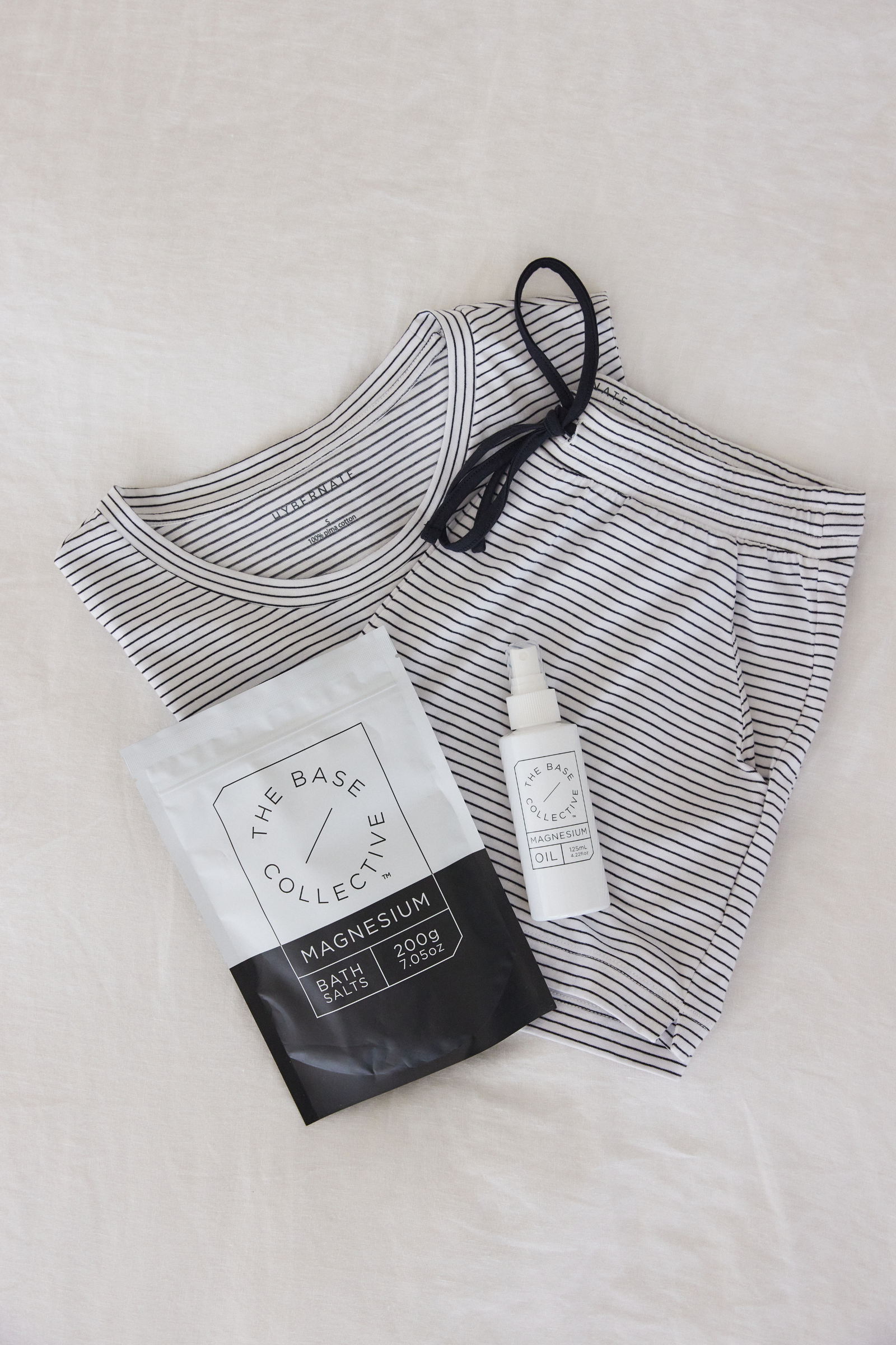 Magnesium bath salts and spray